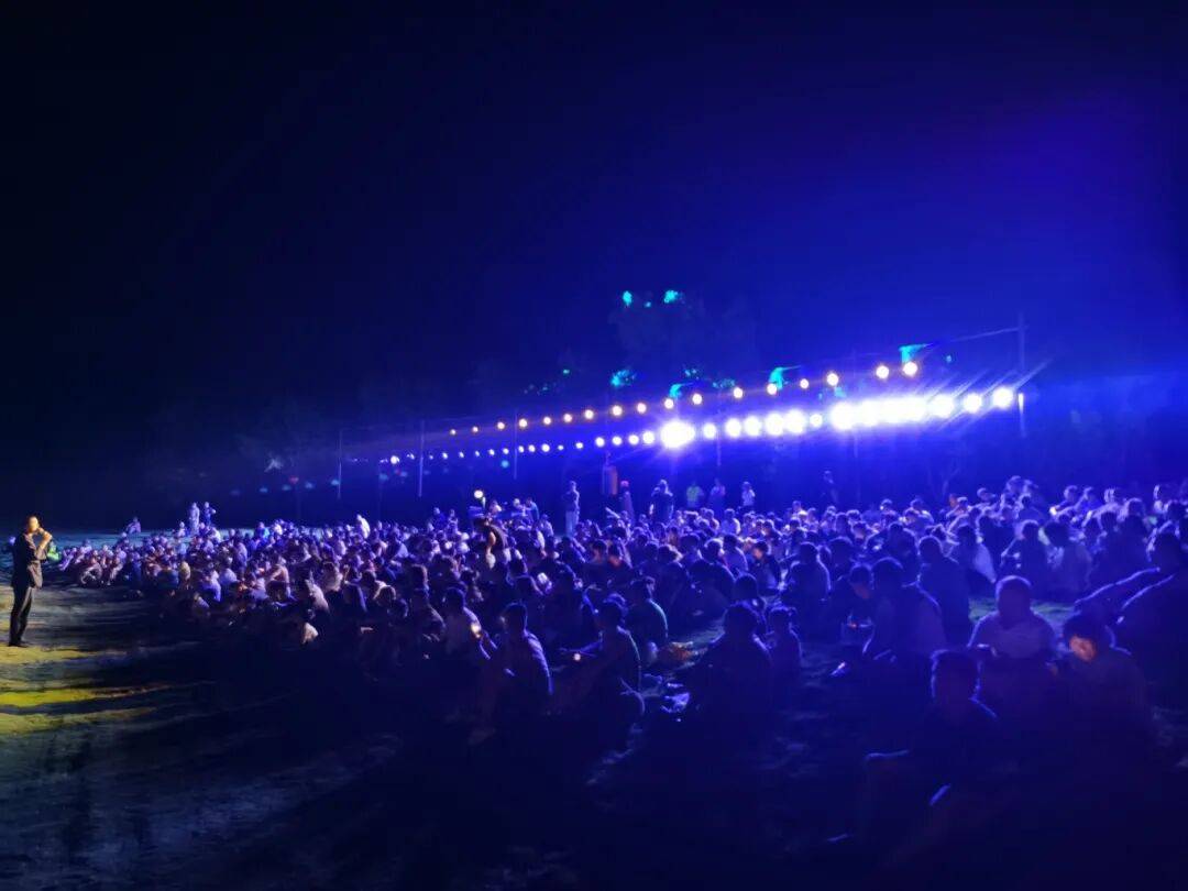 赛地聚焦：欧超杯加时末段热度飙升，成都蓉城强势反弹，质疑声仍在，临场指挥获称赞的简单介绍