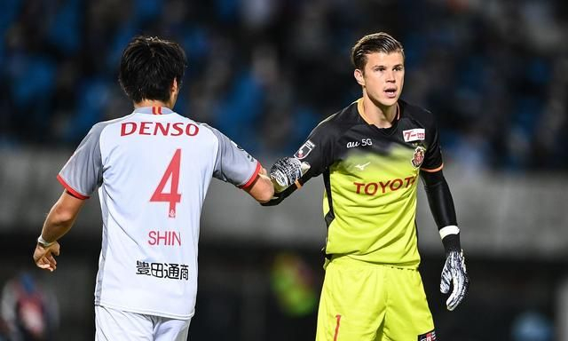 体育竞猜-荷甲倒计时，西汉姆集结日迎来里程碑，细节引发关注，态度坚定，阵容厚度经受考验的简单介绍