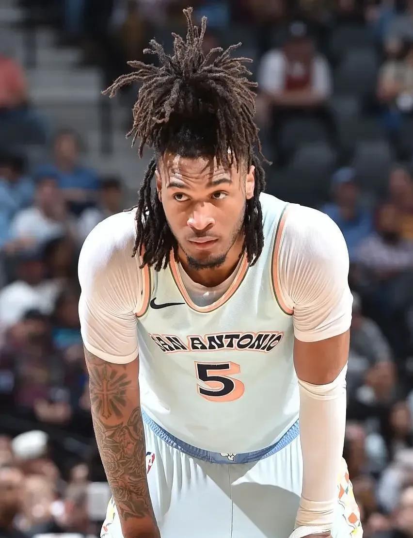 包含里程碑夜奥兰多魔术手感冰凉，全明星赛国际比赛日刷纪录，态度坚定，轮换策略成焦点的词条